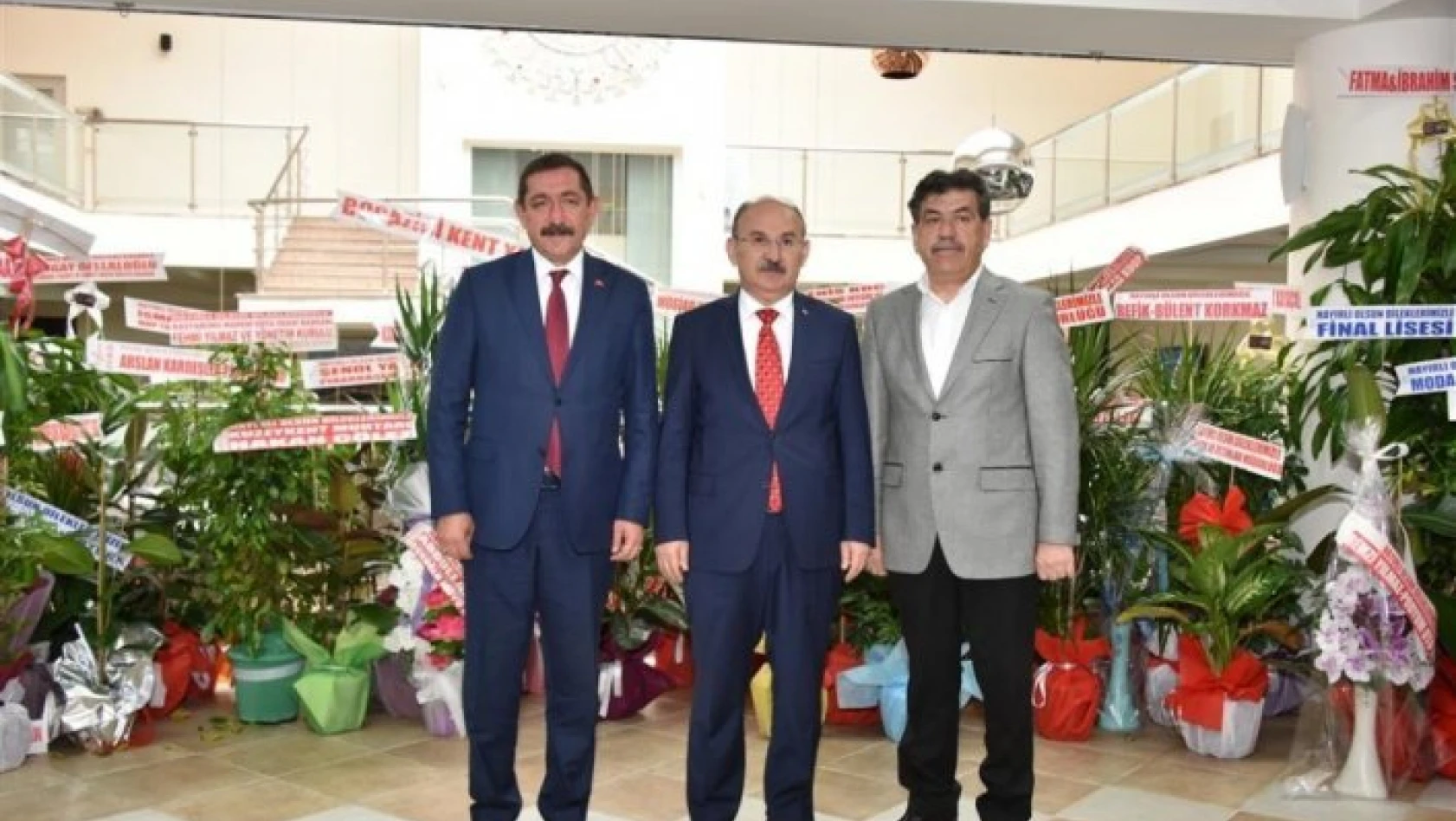 Vali Karadeniz'den Başkan Vidinlioğlu'na ziyaret