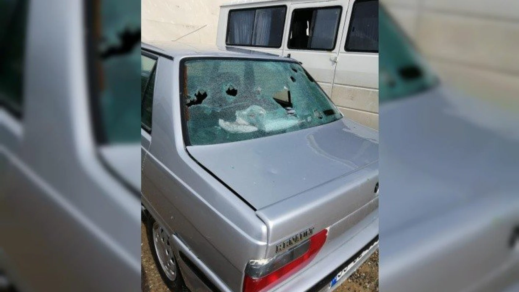 Çankırı'da dolu yağışı: Araç ve binalarda hasar oluştu
