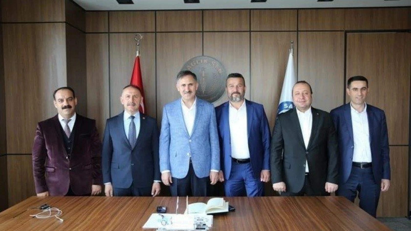 Sağlık-Sen Genel Disiplin Kurulu Başkanlığına Mehmet Öz seçildi