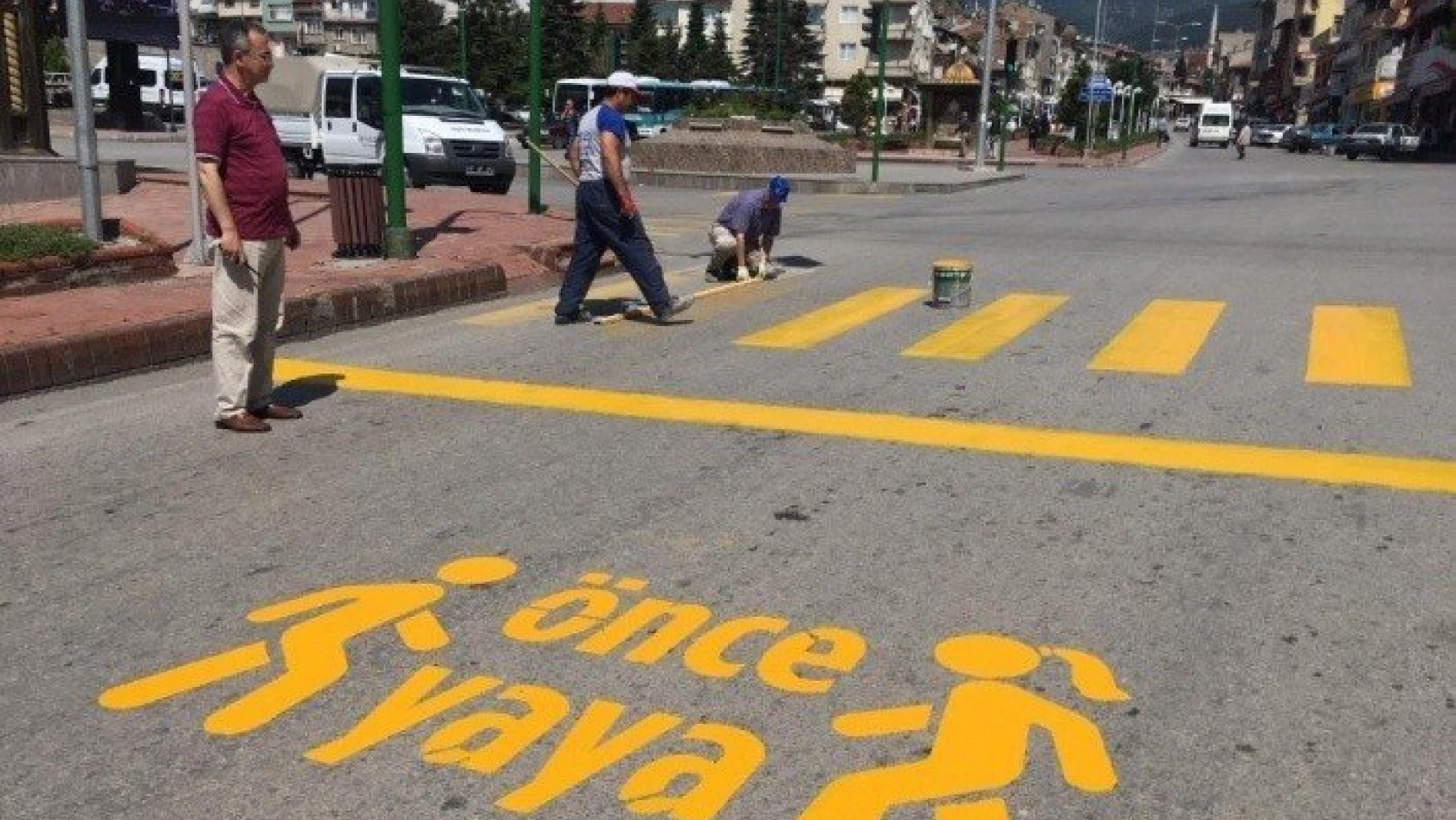 Tosya Belediyesi, yaya geçitlerinde düzenleme yaptı