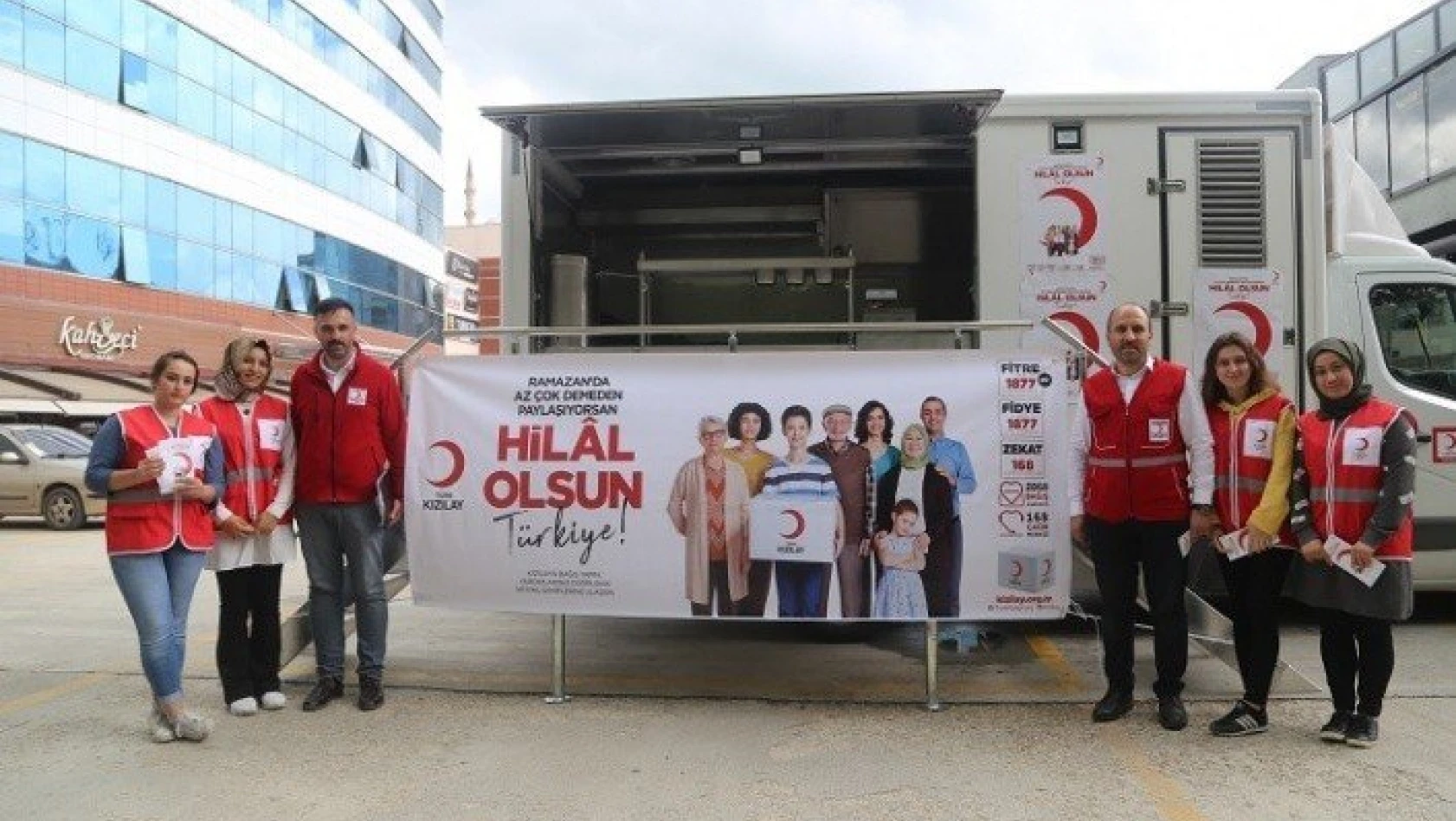 Türk Kızılaydan zekat ve gıda yardımları