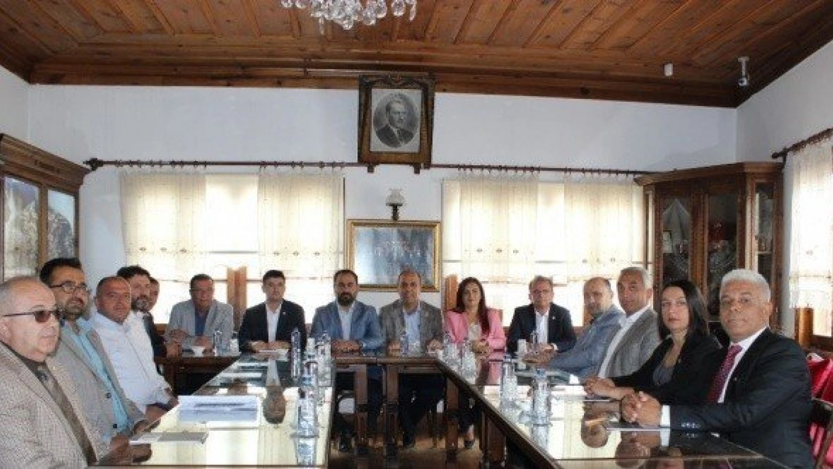 CHP heyeti, Başkan Fındıkoğlu'nu ziyaret etti