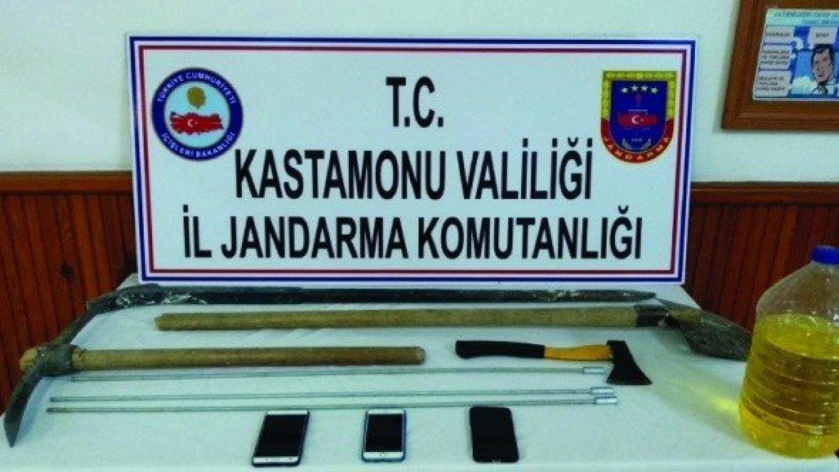 Kastamonu'da kaçak kazı yapan 3 kişi yakalandı