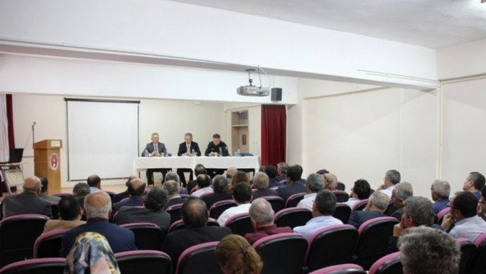 Tosya'da ilçe danışma kurulu toplantısı yapıldı