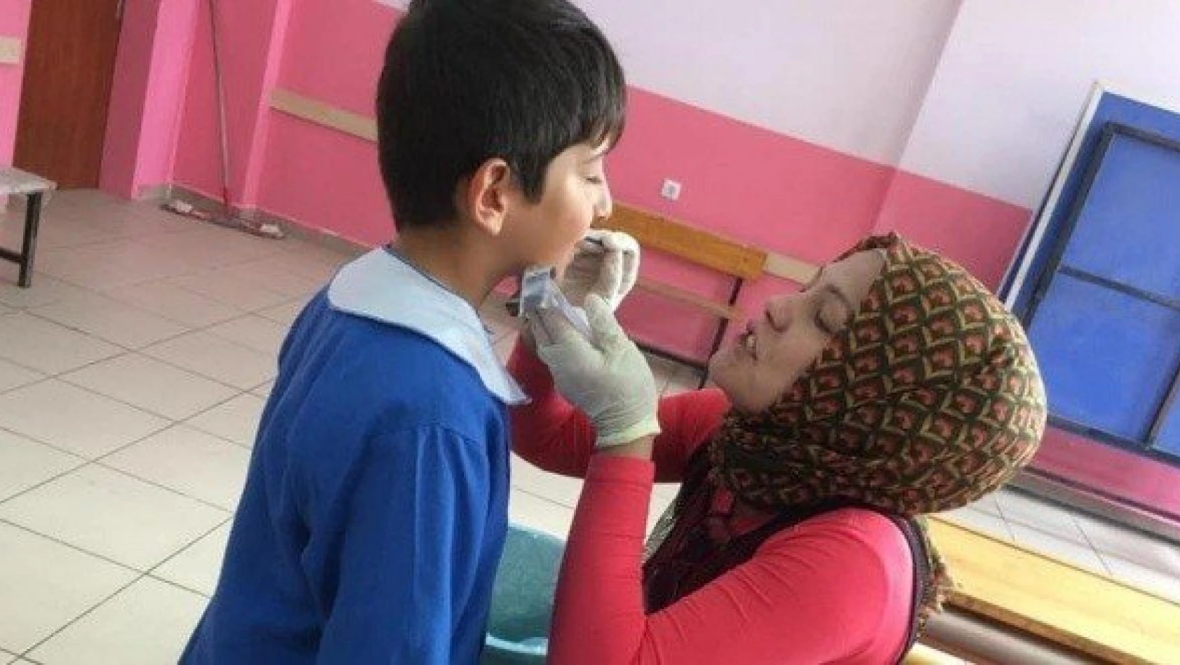 Daday'da öğrencilere diş taraması yapıldı