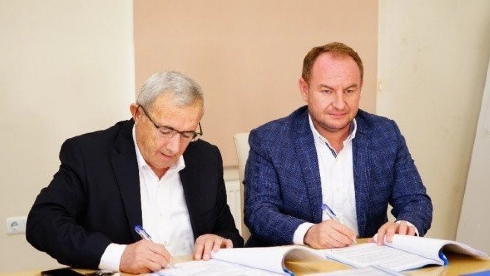 Kastamonu'da OSB ile yüklenici firma arasında protokol imzalandı