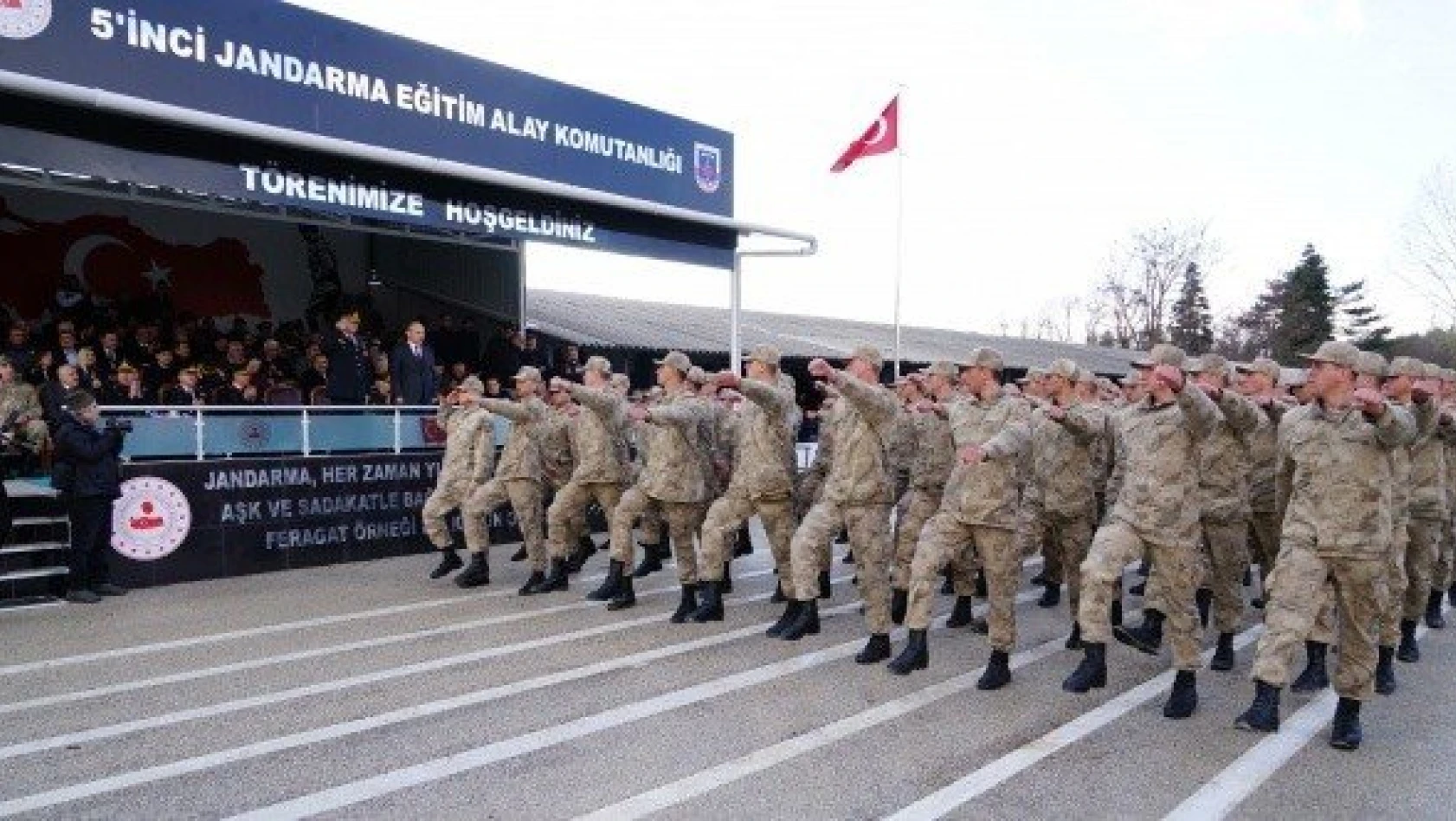 Jandarma teşkilatına 2 bin 990 uzman erbaş katıldı