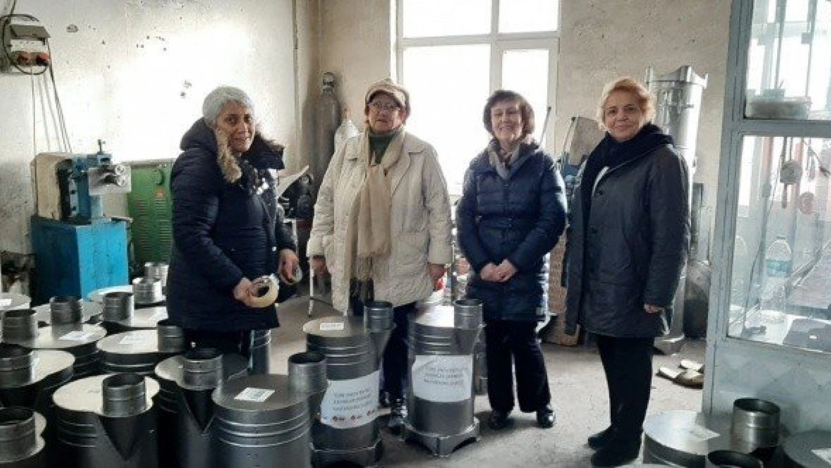 Üniversiteli Kadınlardan Elazığ'daki deprem bölgesine yardım
