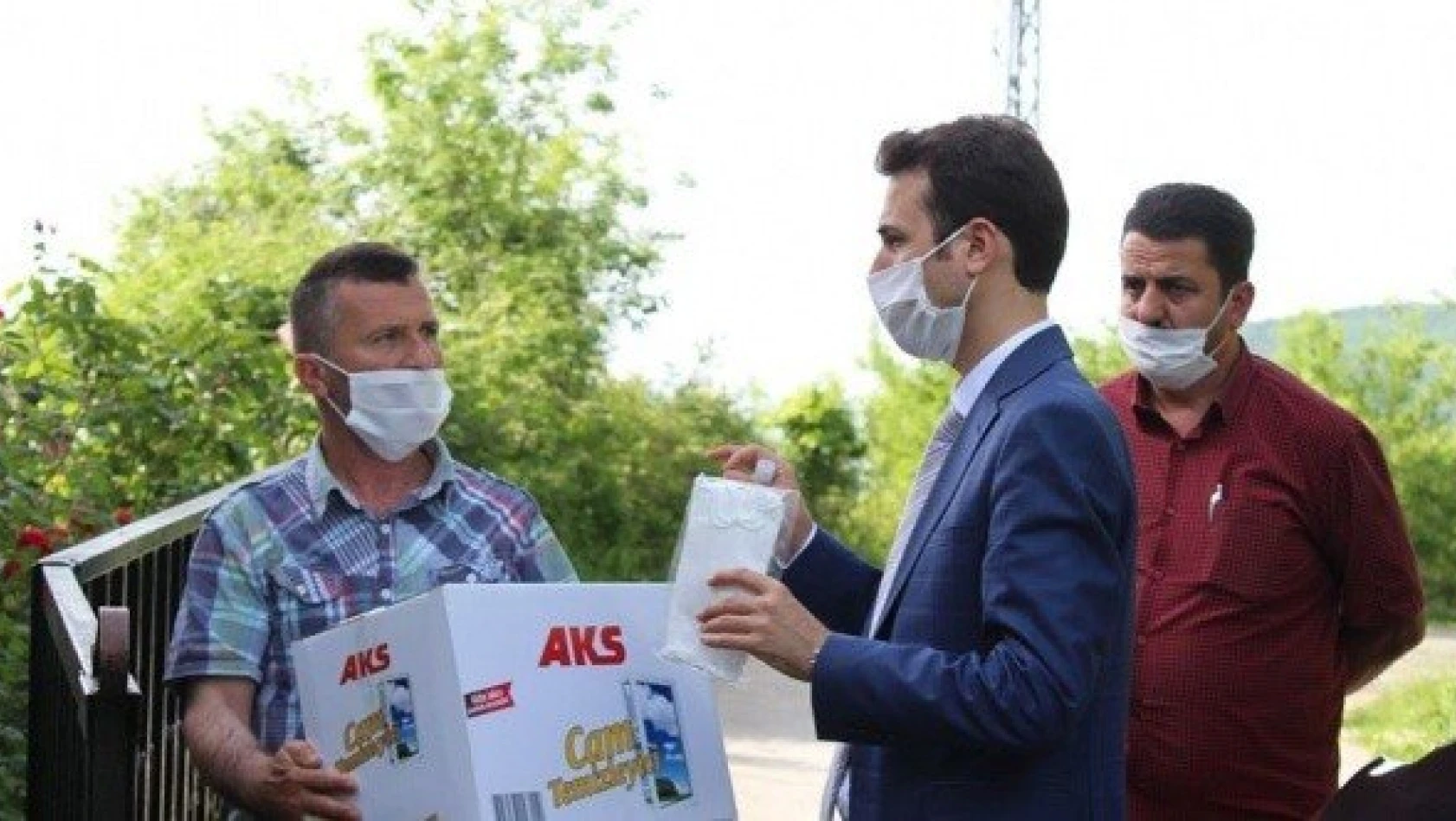 Cide'de 40 köye maske ve dezenfekten dağıtımı tamamlandı