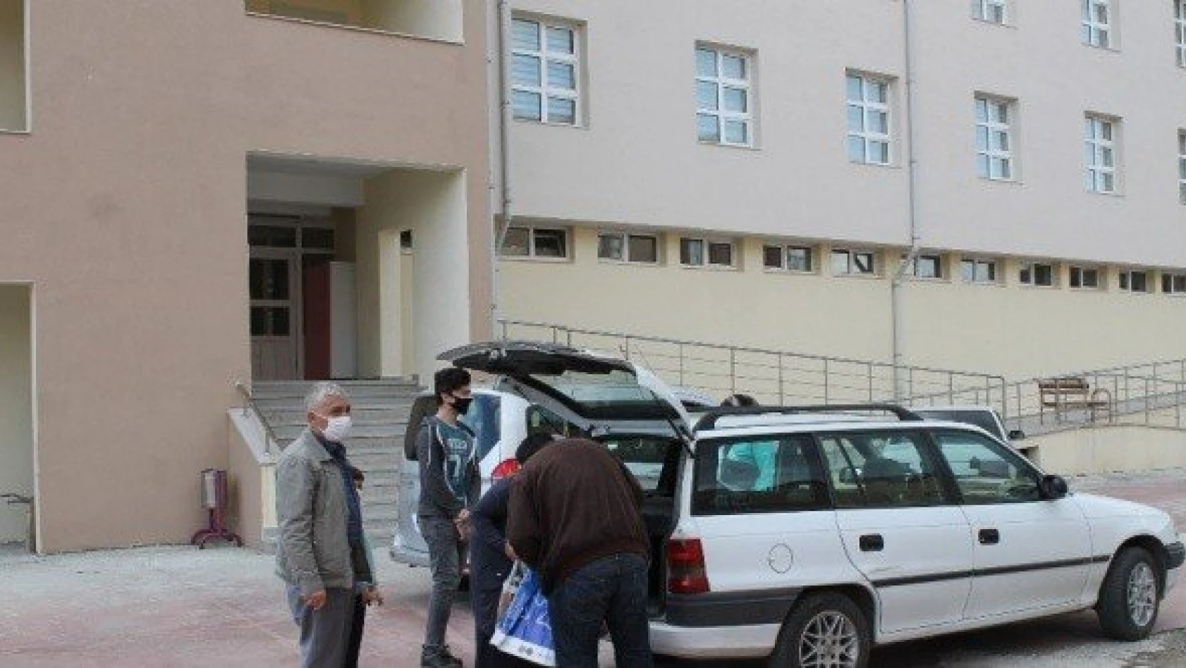 İstanbul'dan gelen 5 kişilik aile karantinaya alındı