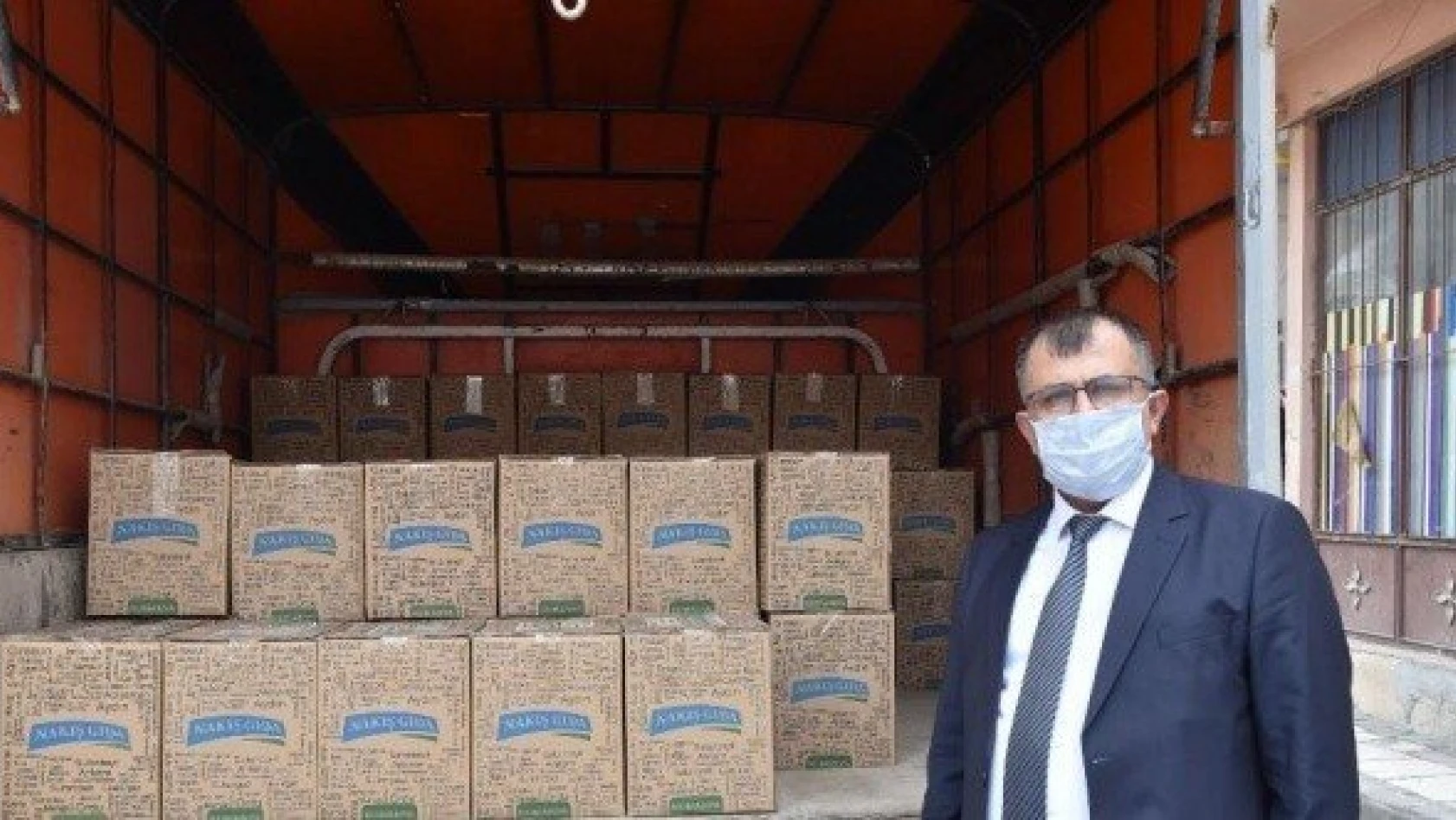 Taşköprü Belediyesi'nden 150 vatandaşa gıda yardımı