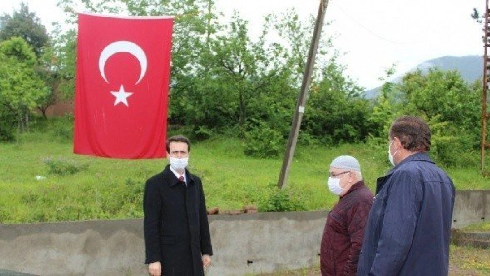 Cide'de 46 köye maske ve dezenfektan ürünü dağıtıldı