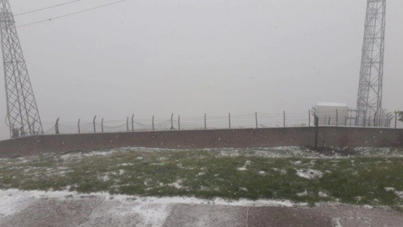 Haziran ayında Ilgaz Dağı'na kar yağdı