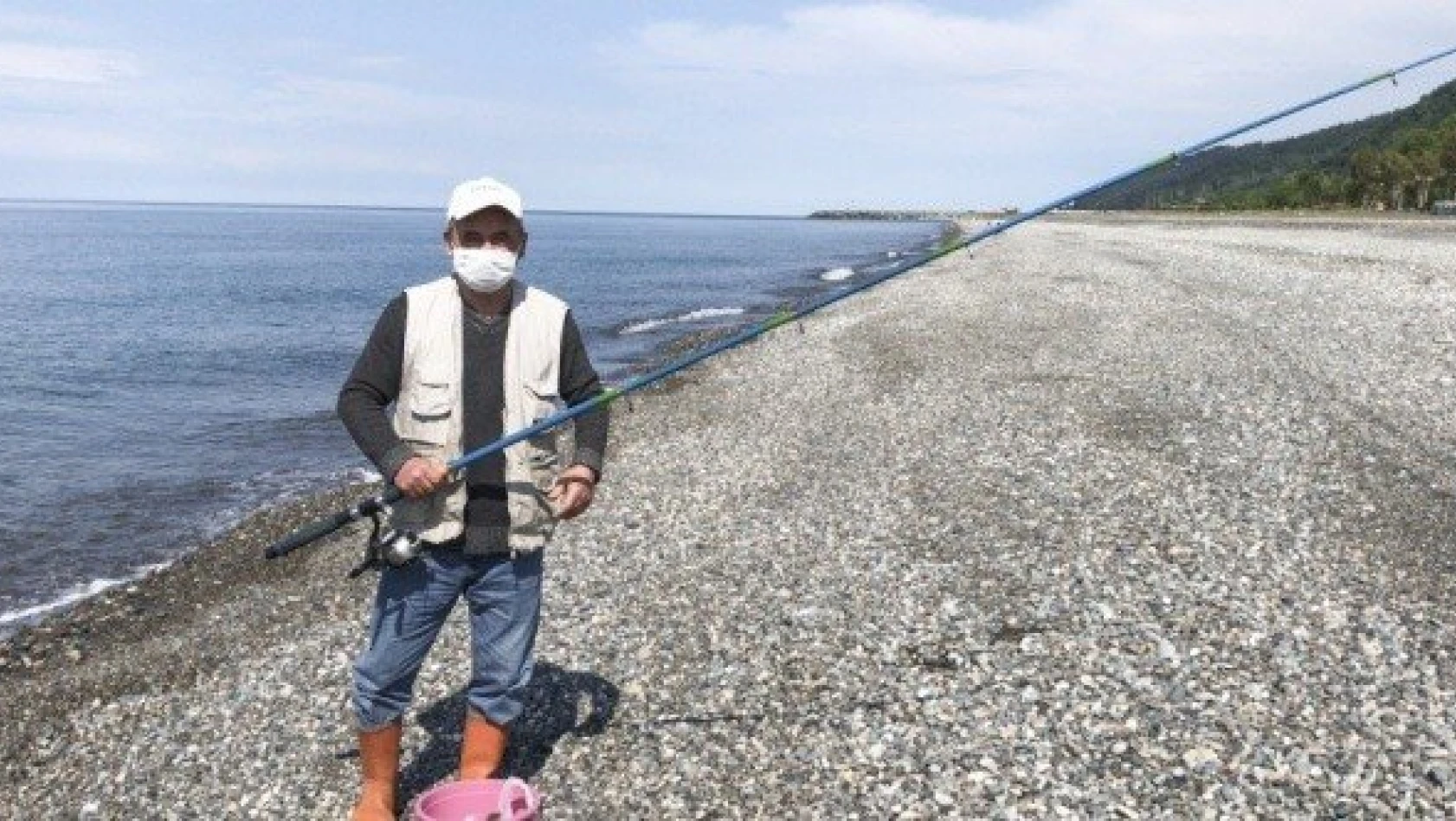 Sahil yasağı kalktı! Olta balıkçıları sevindi