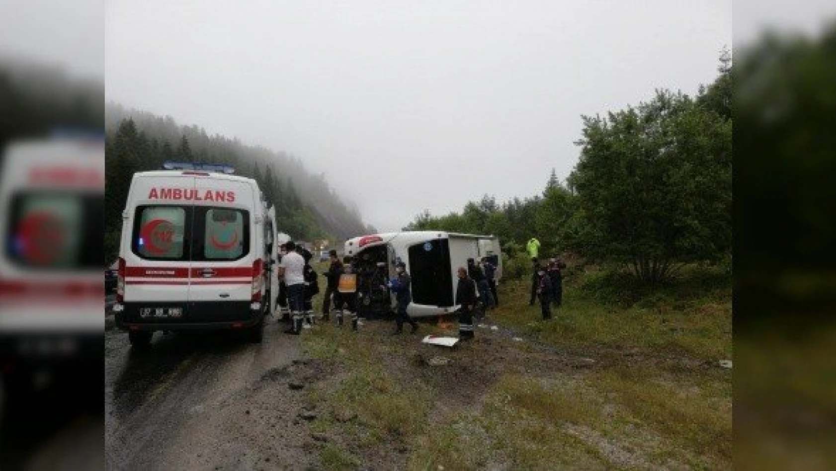 Kastamonu'da yolcu otobüsü kazası: 14 yaralı