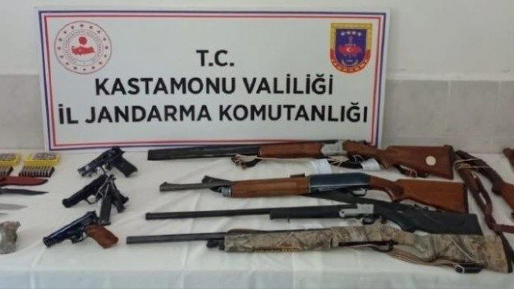 Silah kaçakçılarına operasyon: 9 gözaltı