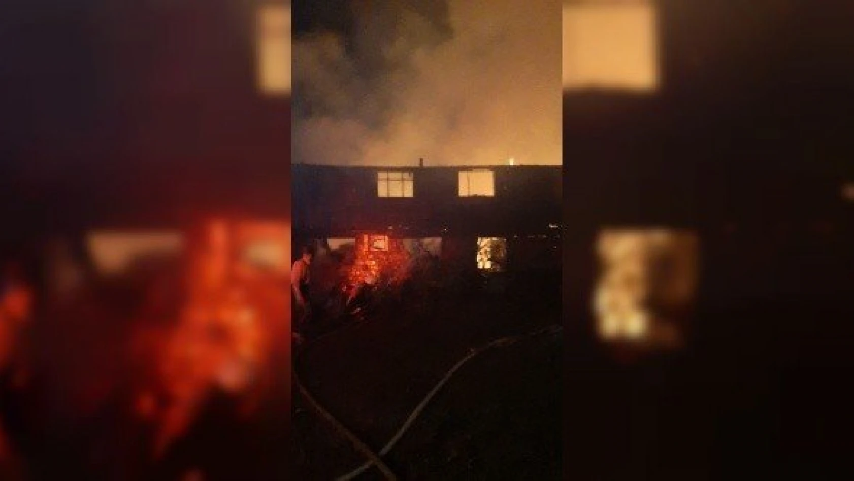 Kastamonu'daki yangında iki ev küle döndü