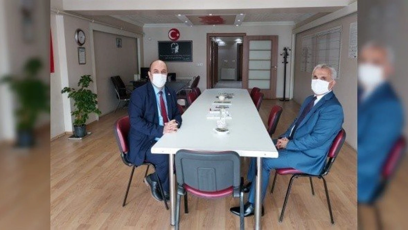 Vali Çakır, CHP İl Başkanı Erbilgin'i ziyaret etti