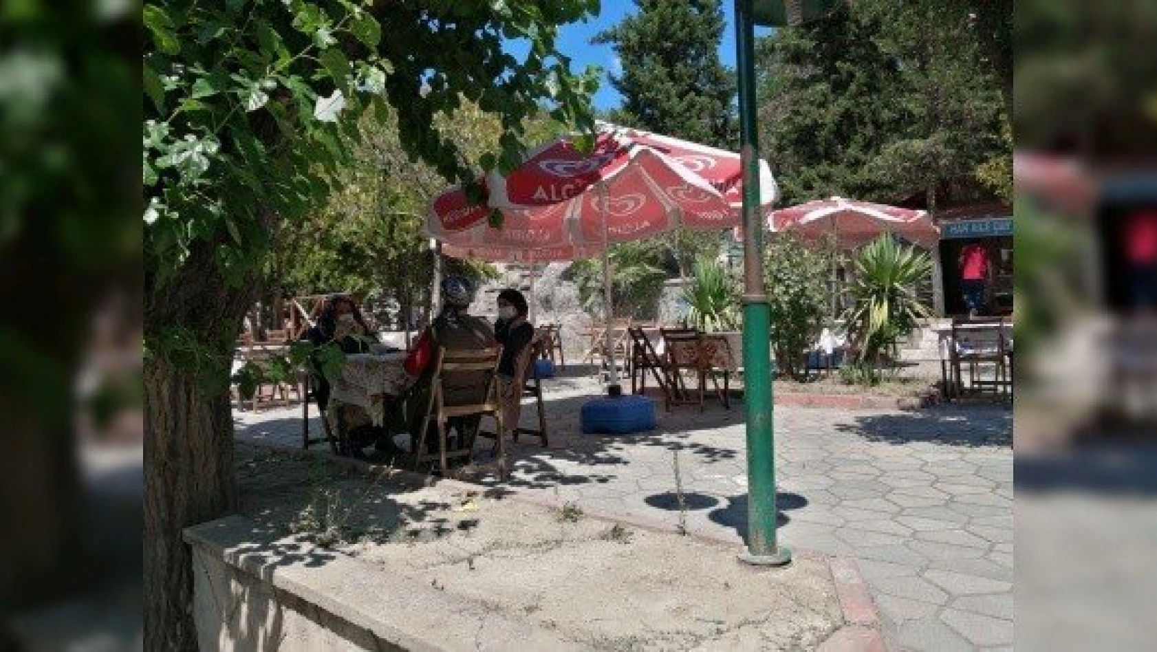 Hanönü'de Belediye Aile Çay Bahçesi hizmete açıldı