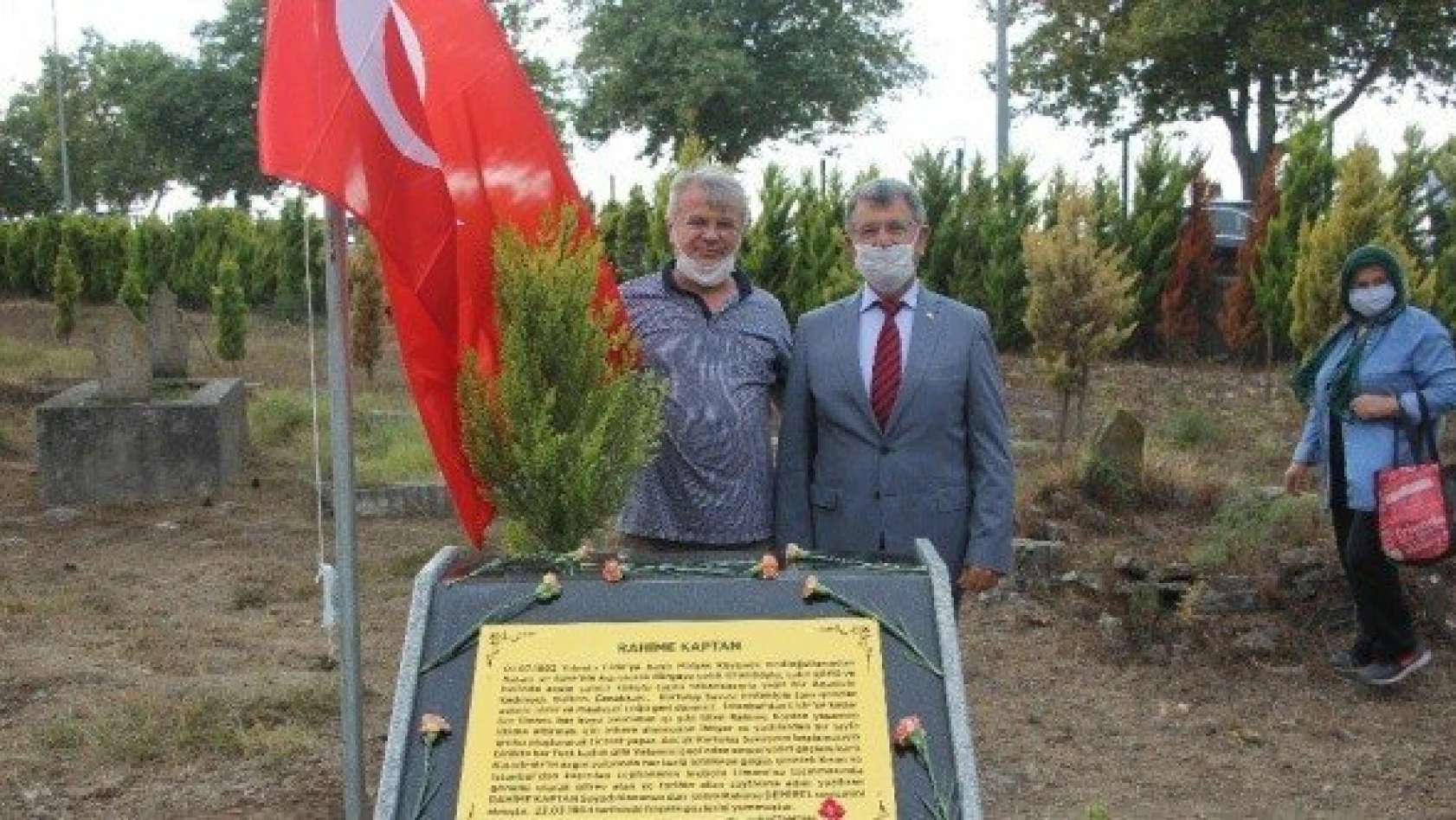 Kurtuluş Savaşı kahramanının kabrine anıt mezar yapıldı