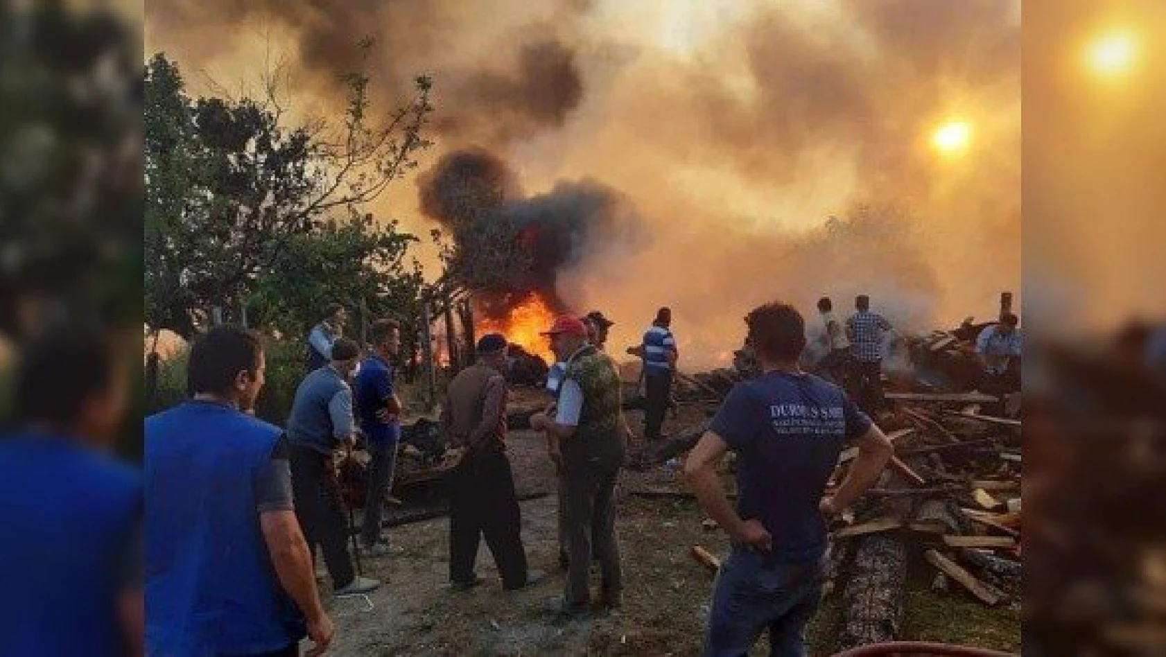 Taşköprü'de yangın nedeniyle 2 ev kullanılamaz hale geldi
