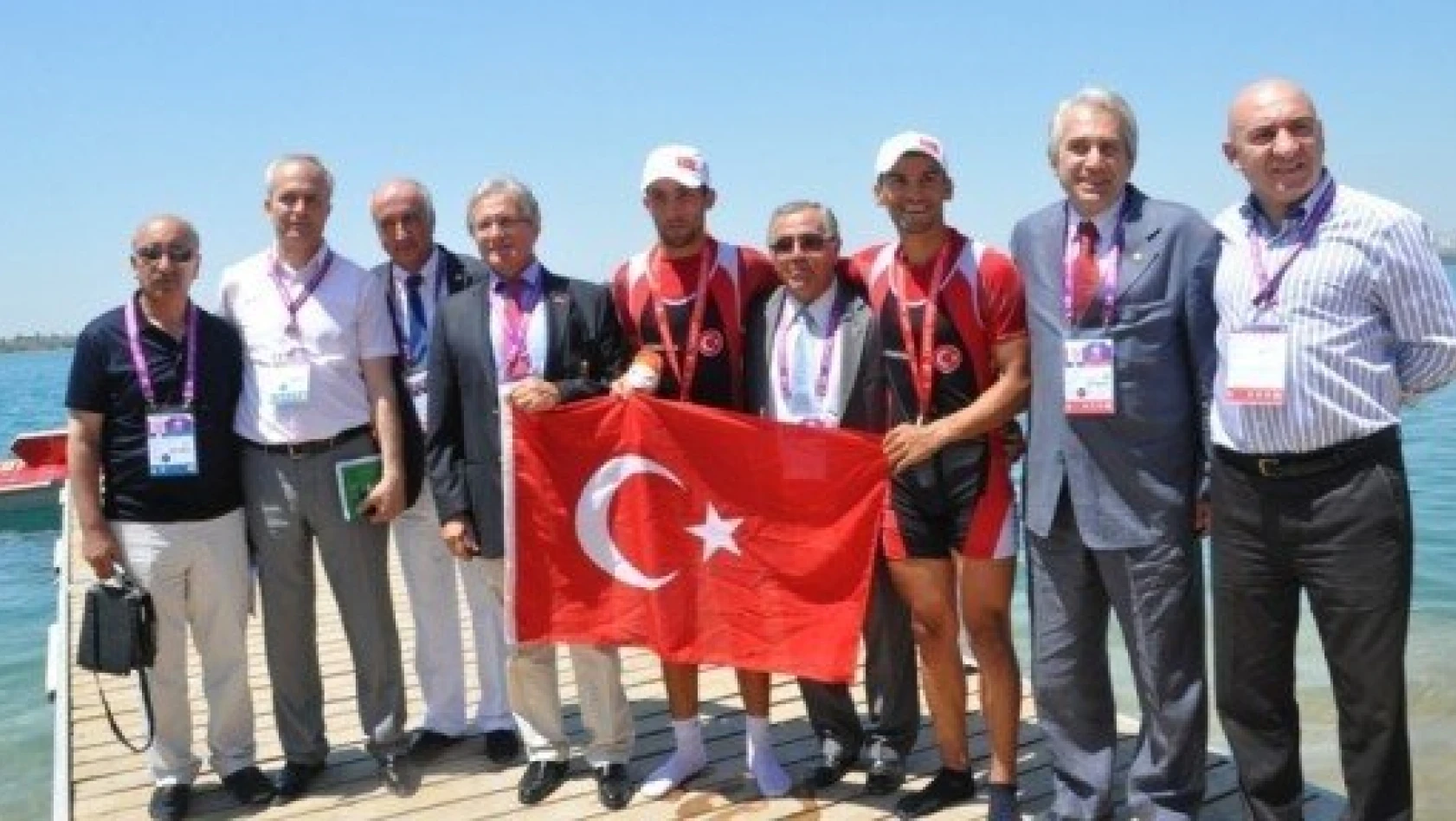 Akdeniz Oyunları'nda kürekte 2 madalya