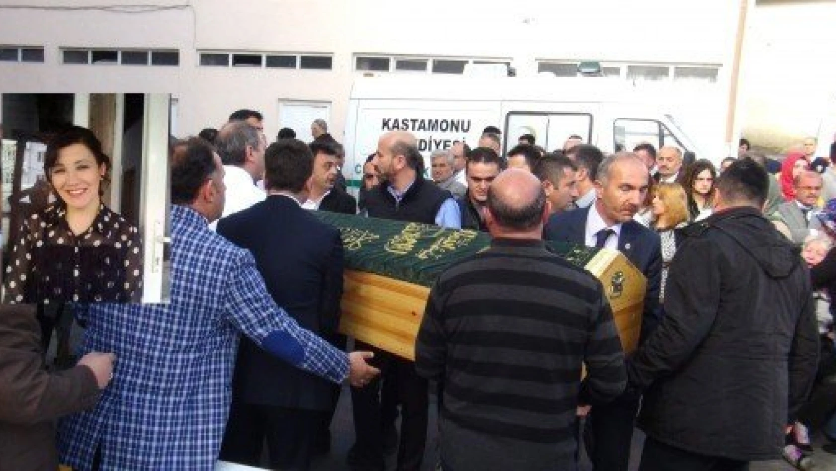 Ambulans kazasında yaralanan Aslıhan, hayatını kaybetti