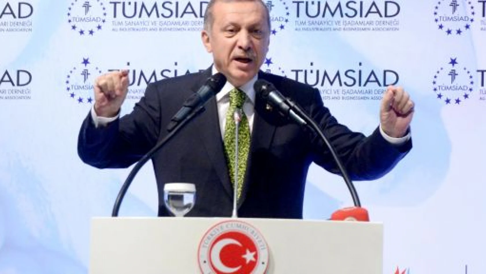 Başbakan Erdoğan: Gençlere, darbe dönemlerini iyi anlatmak gerekiyor