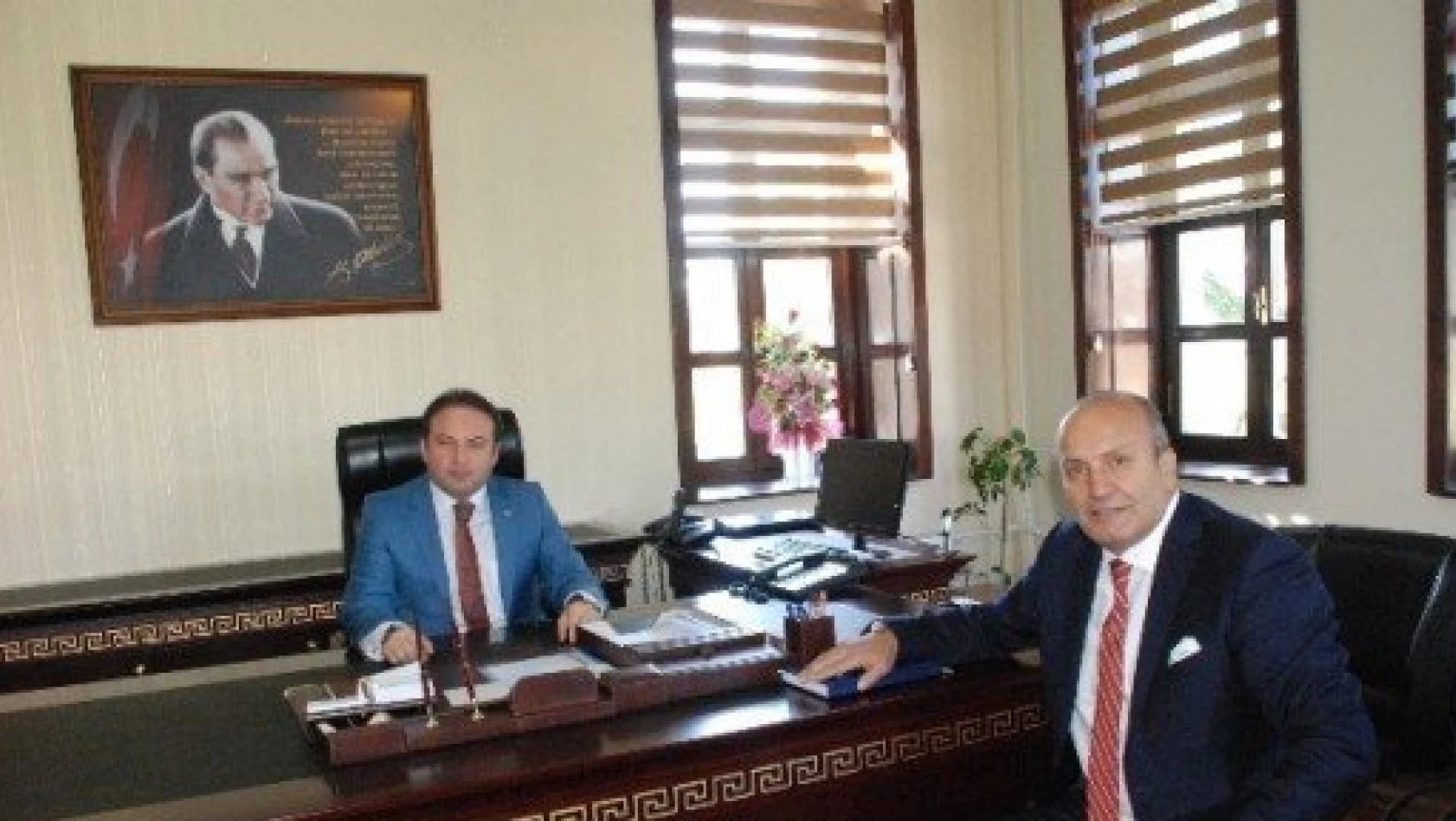 Başkan Arslan, Kaymakam Coşkun'u Ziyaret Etti