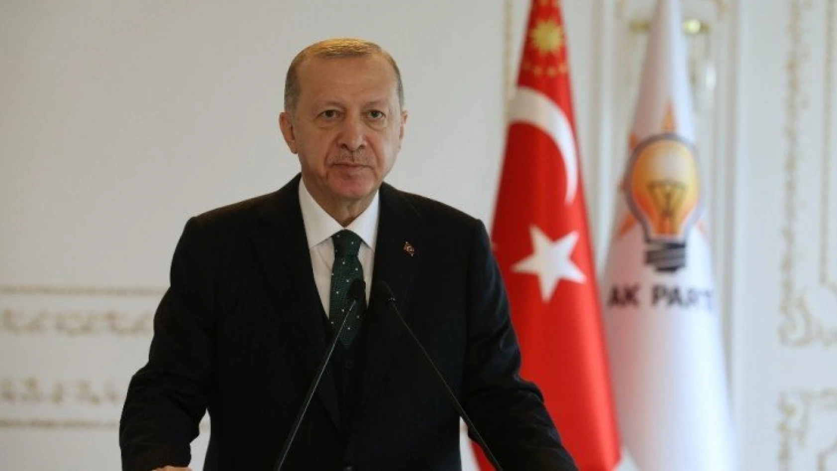 Cumhurbaşkanı Erdoğan, il kongresine canlı yayınla katıldı