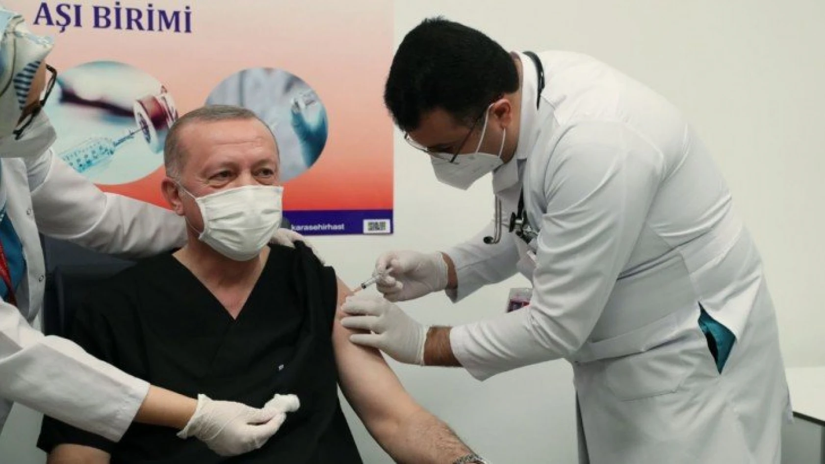 Cumhurbaşkanı Erdoğan, Kovid-19 aşısını oldu