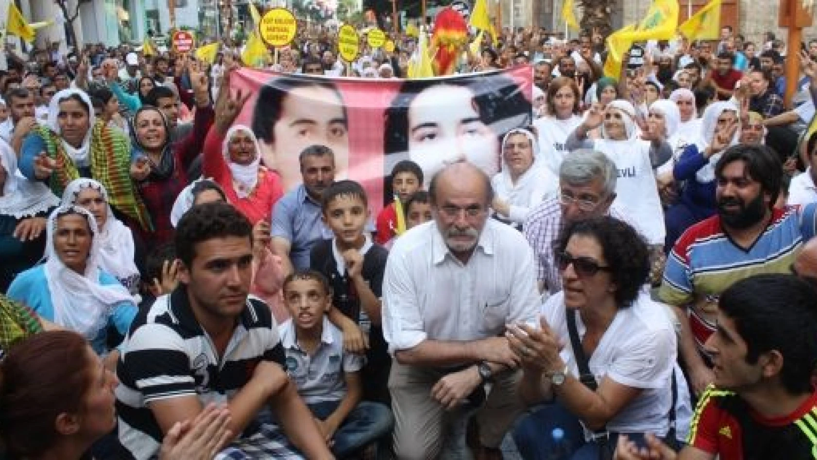 Diyarbakır'daki yürüyüşte olay çıktı