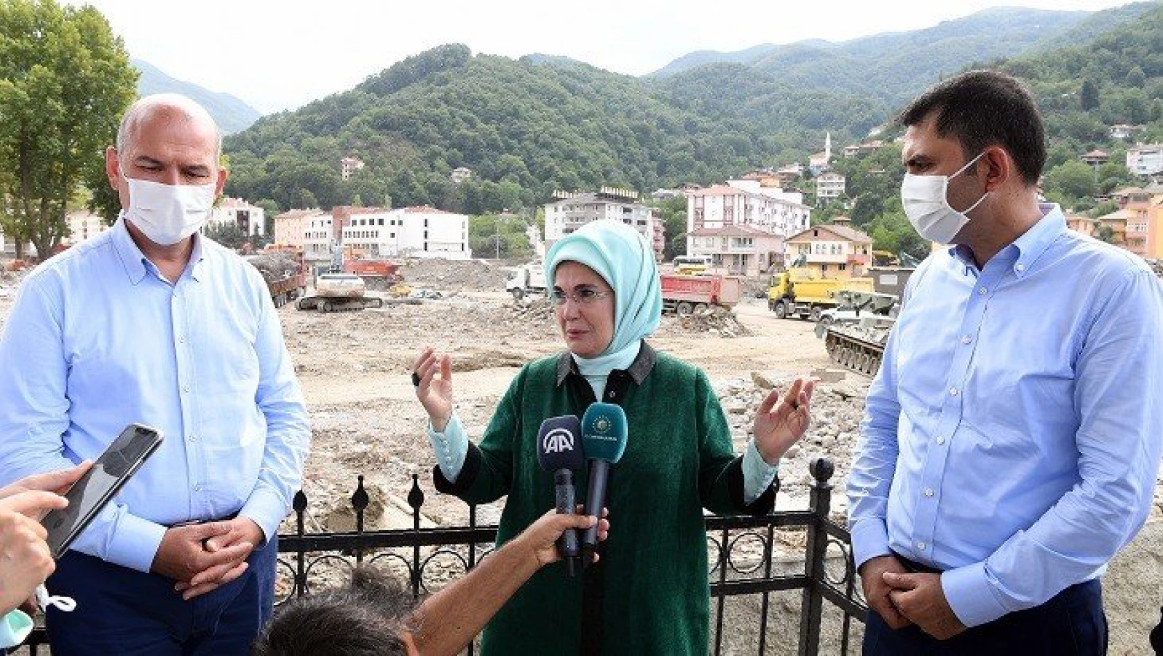 Emine Erdoğan'dan Bozkurt'a 'geçmiş olsun' ziyareti