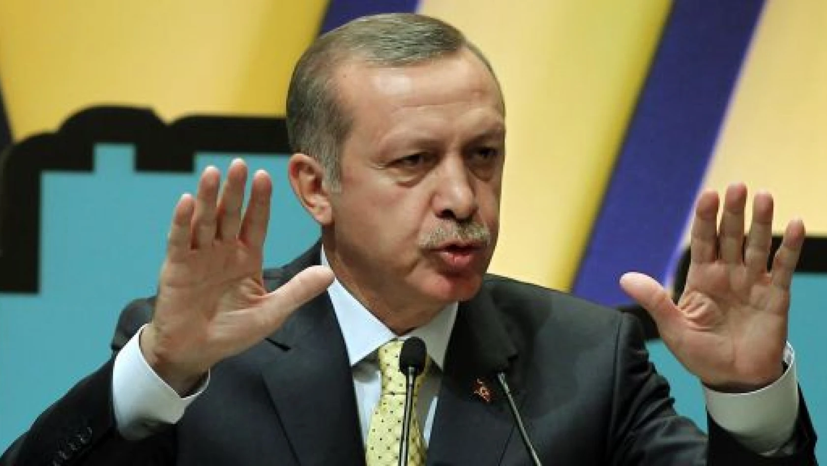 Erdoğan: Gençlere eski ve yeni Türkiye'yi anlatmalıyız