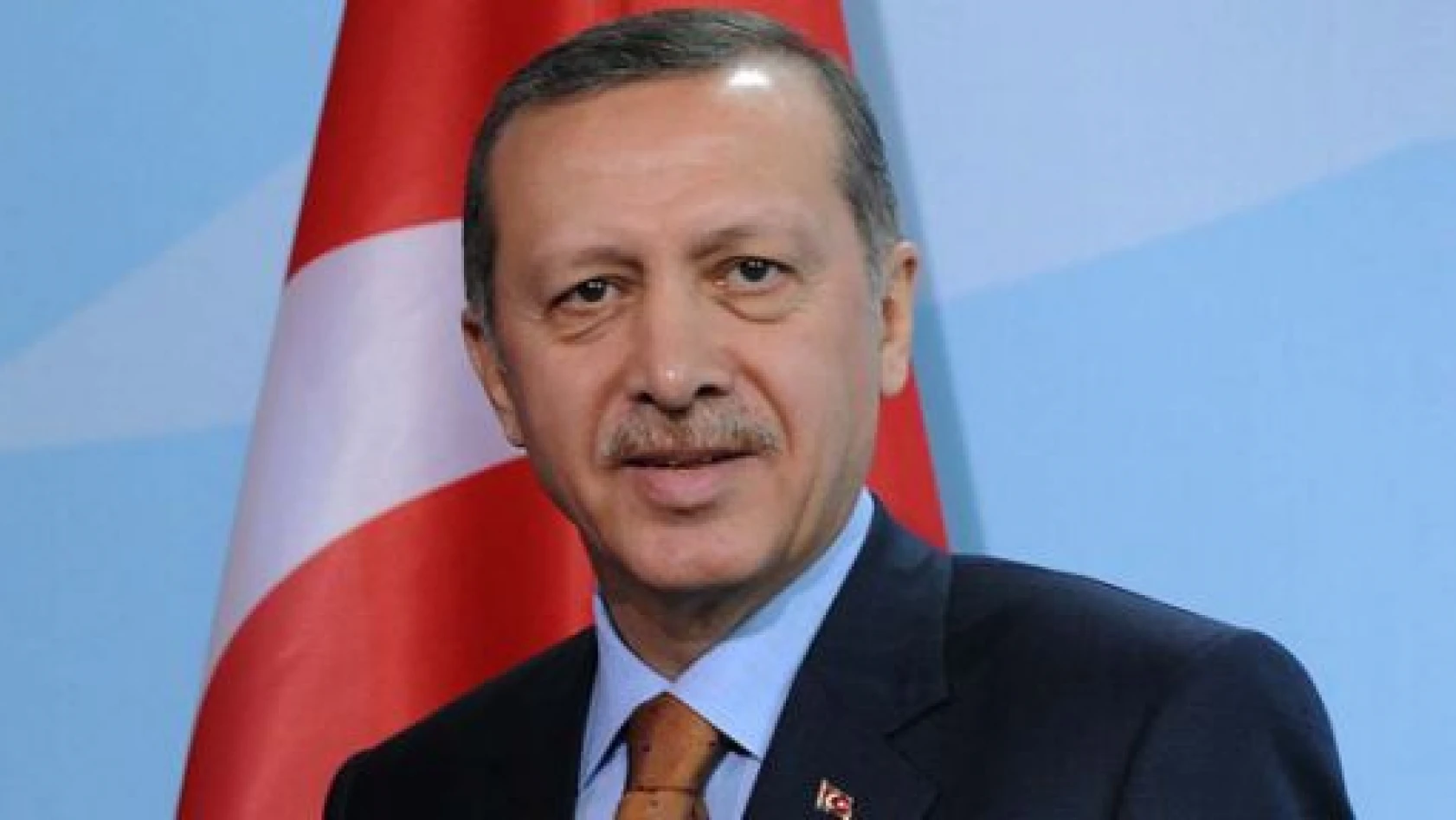 Erdoğan: Youtube ve Facebook'u kapatabiliriz