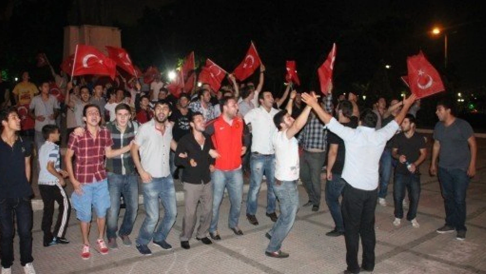 Ereğli'de hükümete destek yürüyüşü