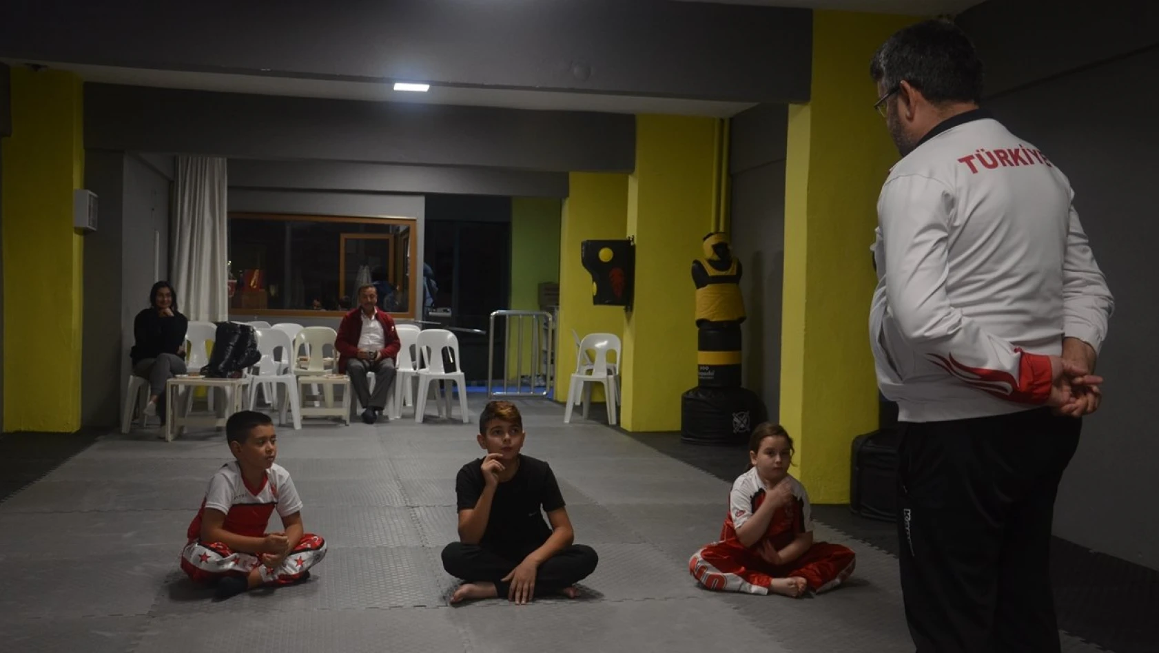 Erişen'li kick bokscularda sınav heyecanı