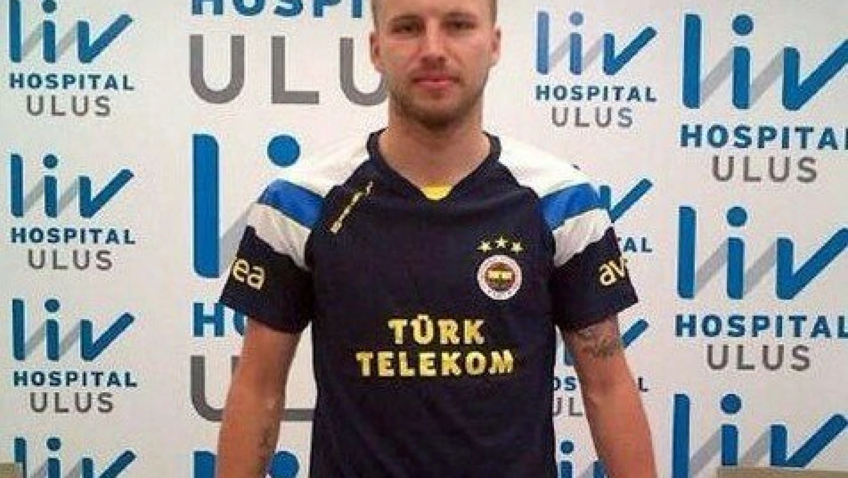 Fenerbahçe'nin yeni transferi Michal Kadlec, İstanbul'a geldi