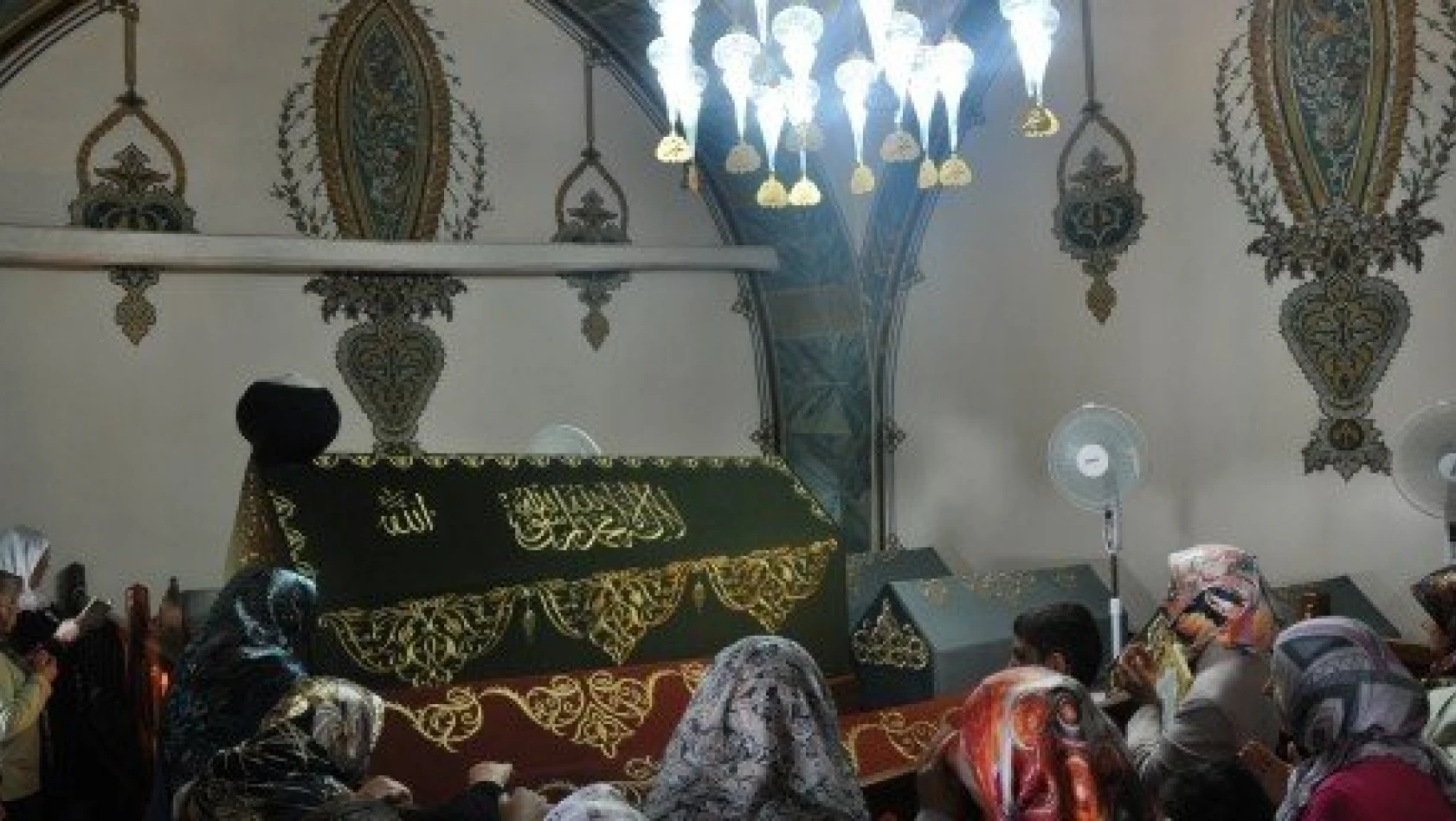 Hacı Bayram'da Ramazan yoğunluğu