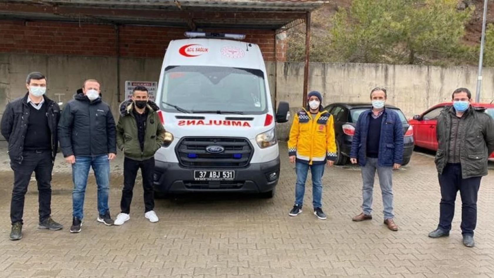 Hanönü'ye verilen yeni ambulans hizmete girdi