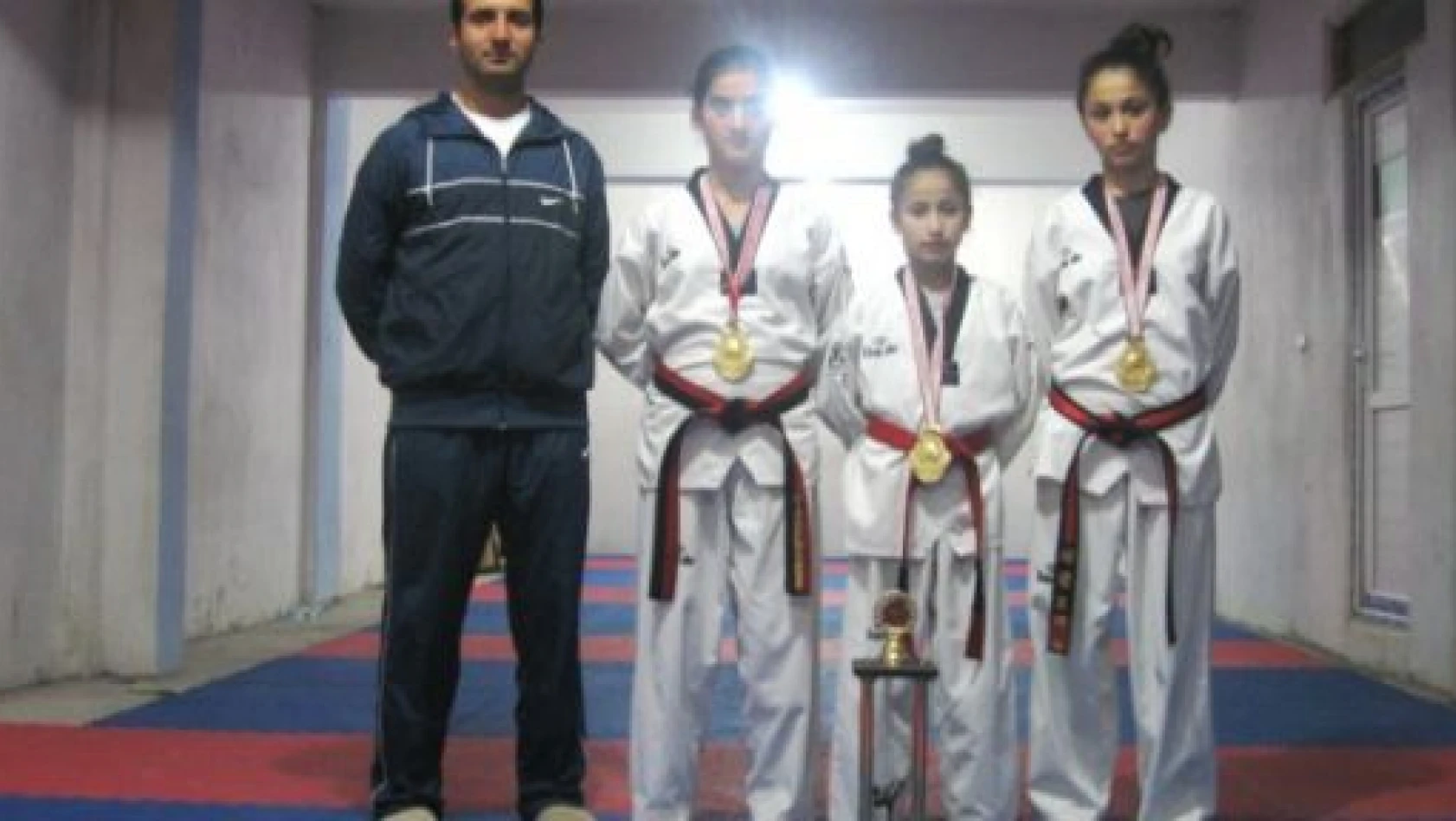 İğdir Lisesi Poomsede Türkiye Şampiyonu