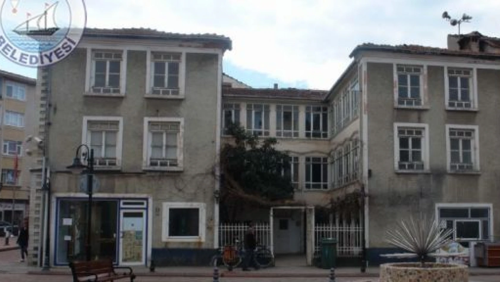 İnebolu'nun tarihî belediye binası turizme kazandırılacak
