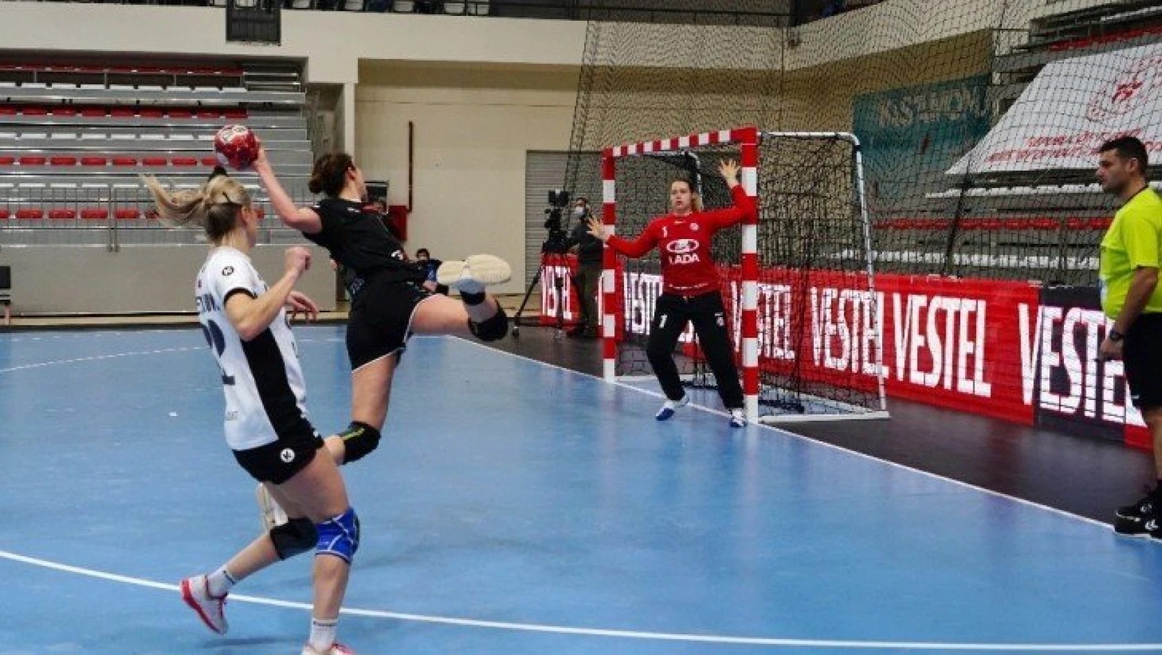 Kastamonu Belediyespor, EHF Cup'taki ilk galibiyetini aldı