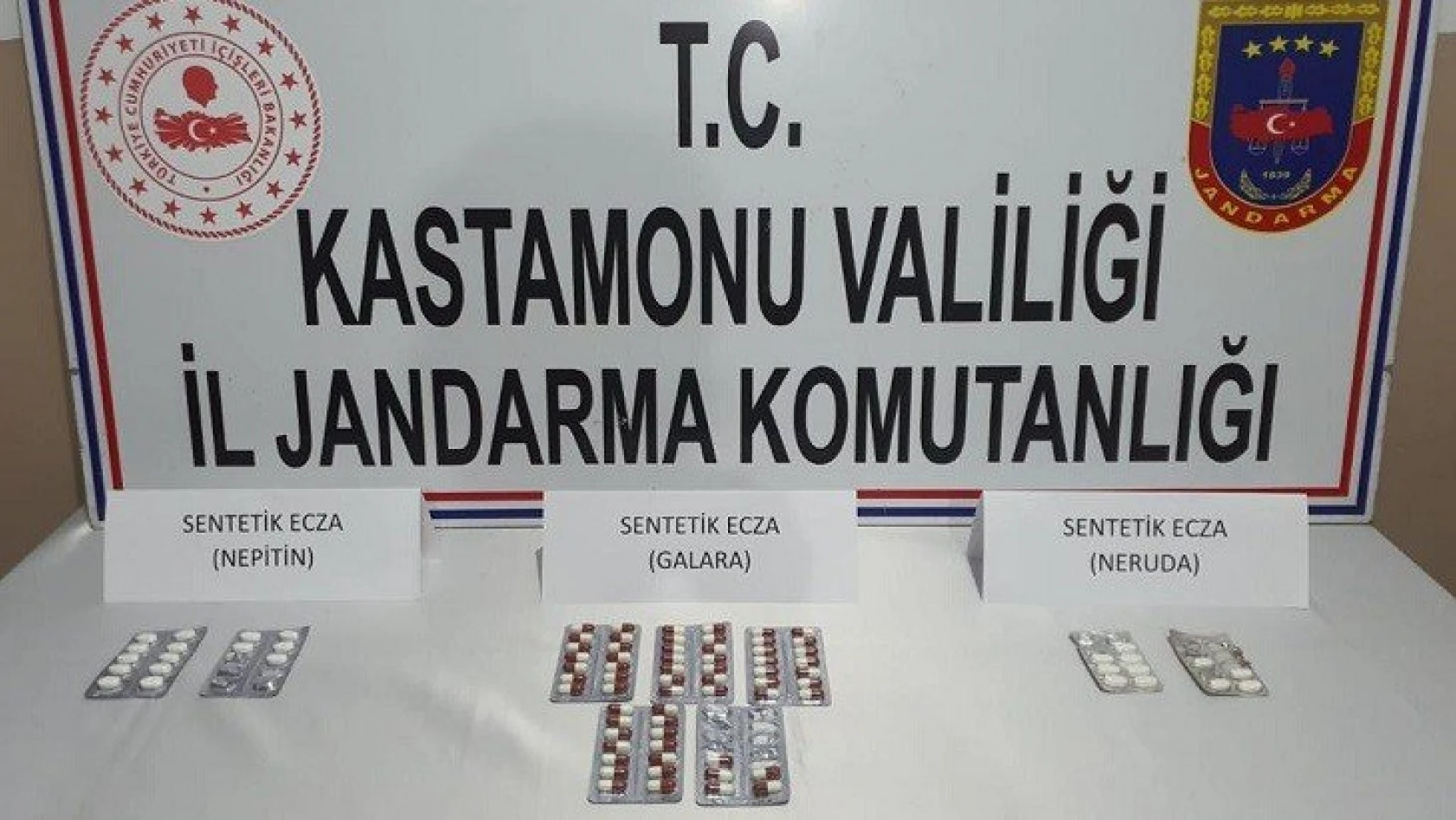 Kastamonu'da 87 uyuşturucu hap yakalandı