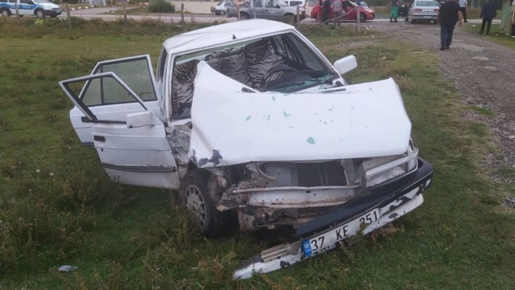Daday'da iki otomobil çarpıştı: 6 yaralı