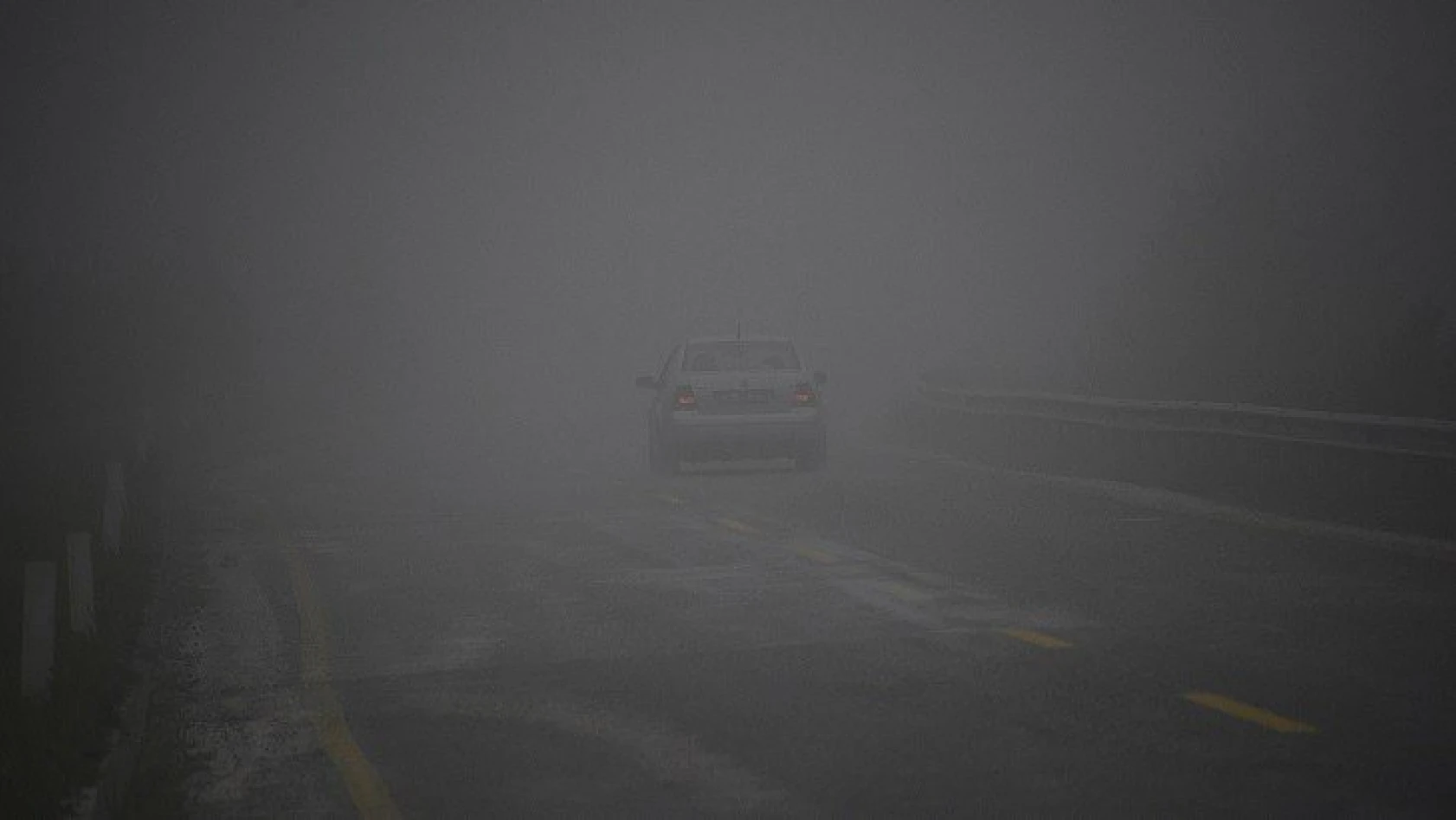 Kastamonu'da sis ulaşımı etkikliyor