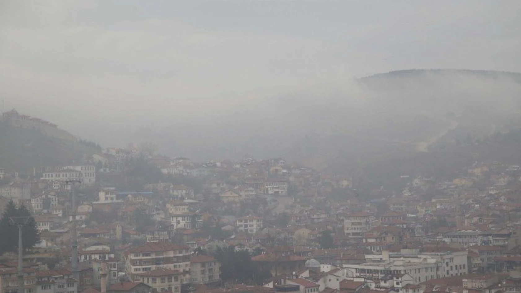 Kastamonu'da sis ve toz bulutu etkili oluyor