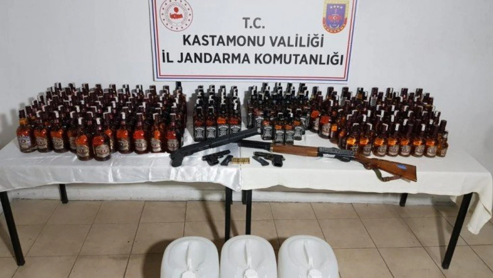 Kastamonu'daki kaçak içki operasyonunda 2 gözaltı