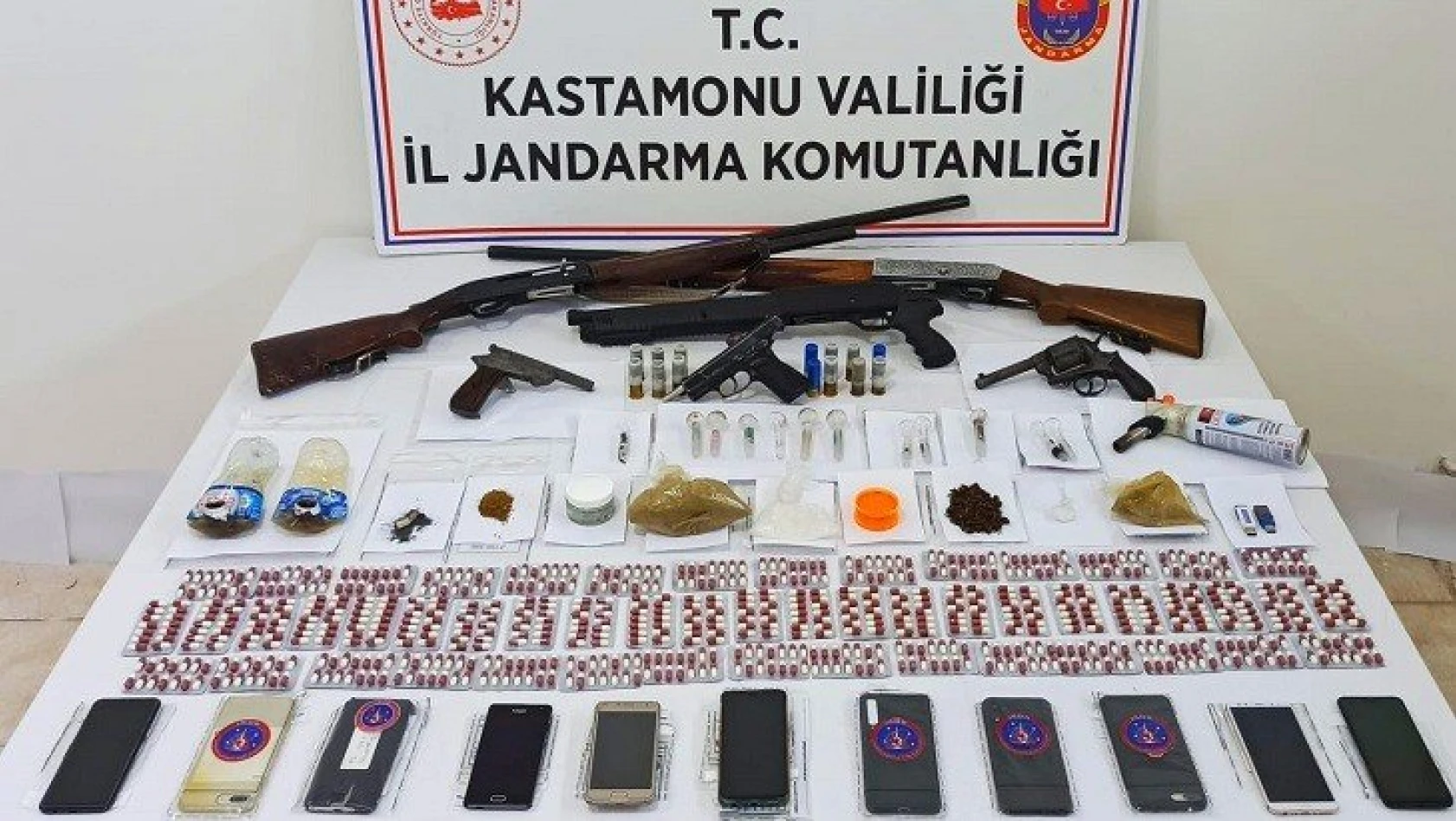 Kastamonu merkezli uyuşturucu operasyonu: 7 gözaltı