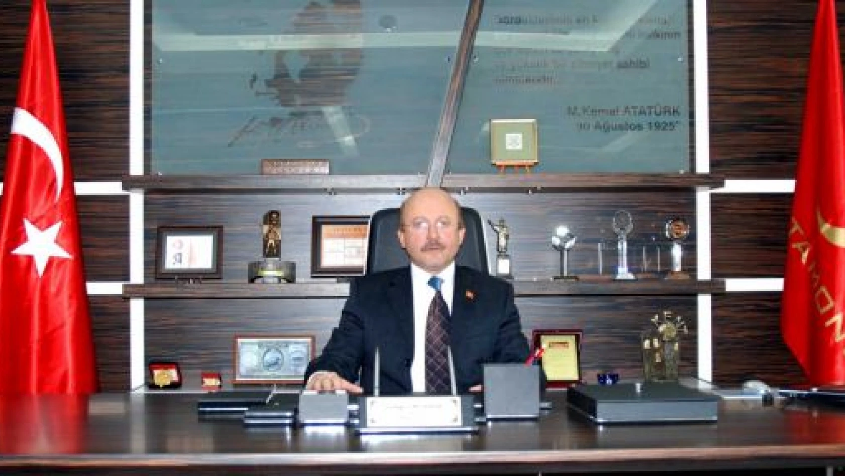 Kastamonu Belediye Başkanı Topçuoğlu, görevine başlıyor